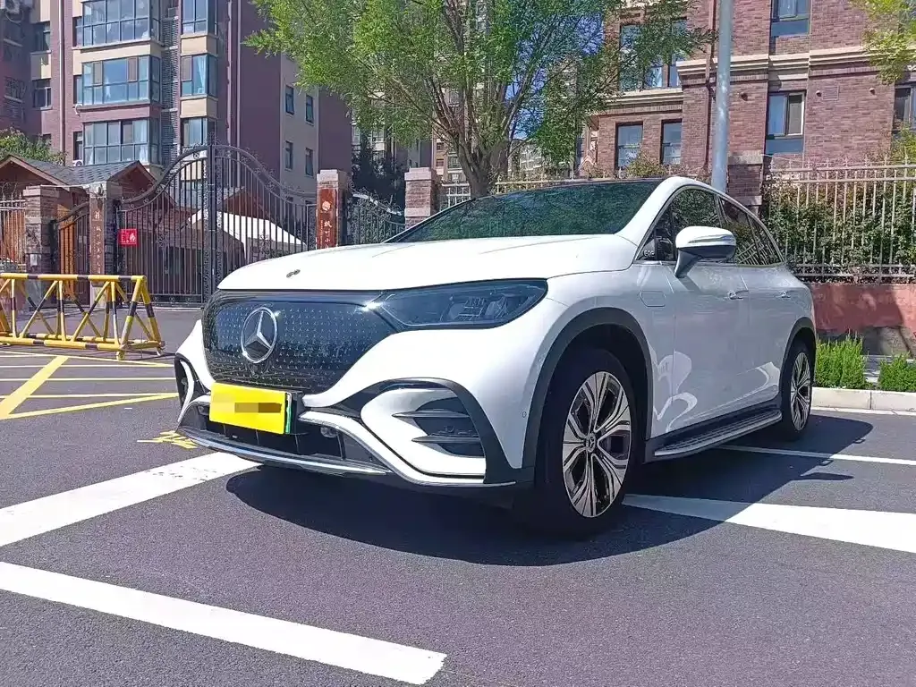 Mercedes-Benz EQE SUV 2023 из CN, фото 1