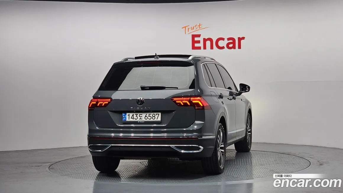 Volkswagen Tiguan — фото 4