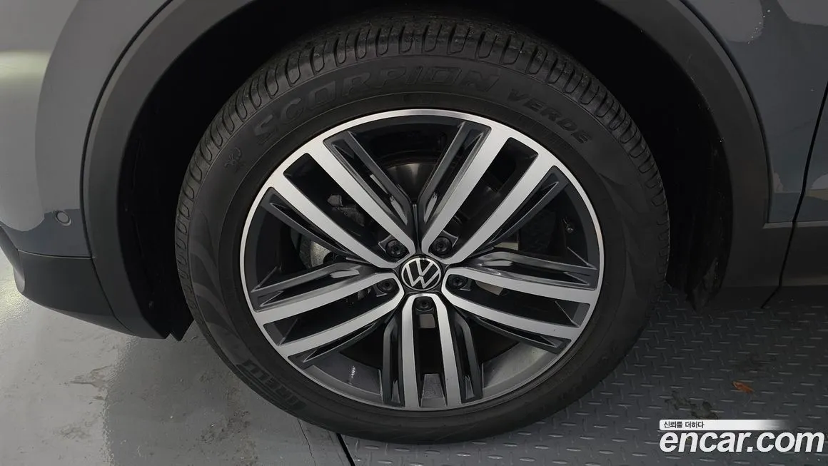 Volkswagen Tiguan — фото 5