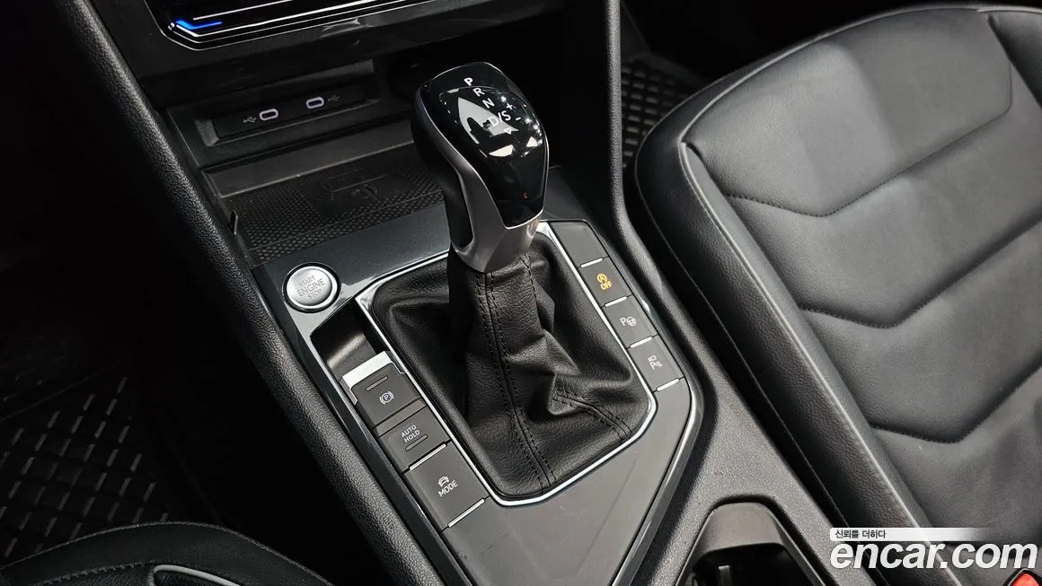 Volkswagen Tiguan — фото 9