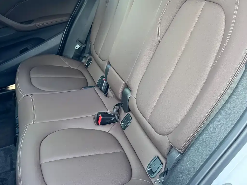 BMW X1 2021 из CN, фото 7