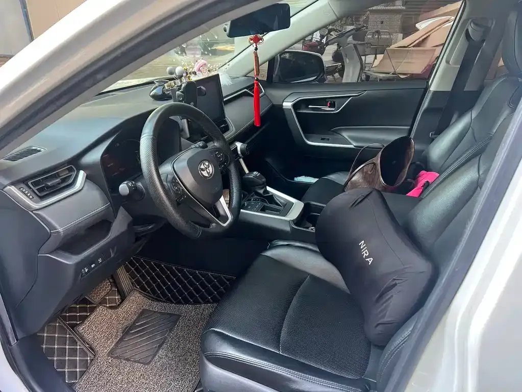 Toyota RAV4 2021 из CN, фото 3