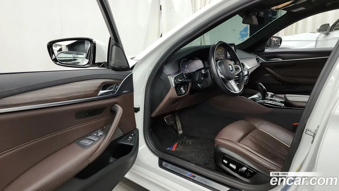 BMW 5-Series 2021 из KR, фото 10