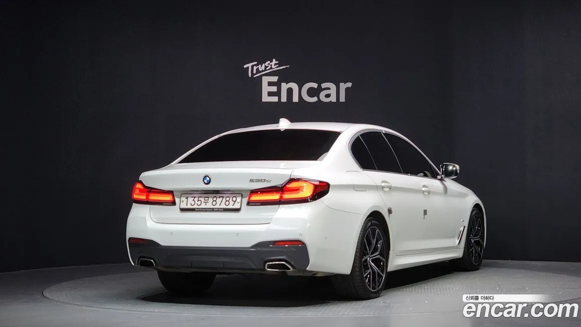 BMW 5-Series 2021 из KR, фото 2