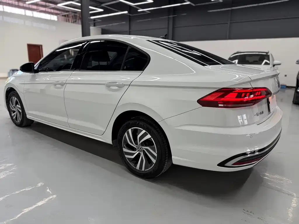 Volkswagen Bora 2023 из CN, фото 4