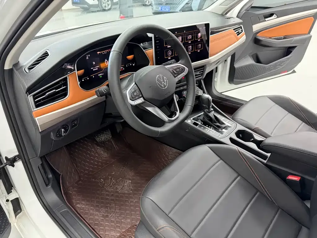 Volkswagen Bora 2023 из CN, фото 8