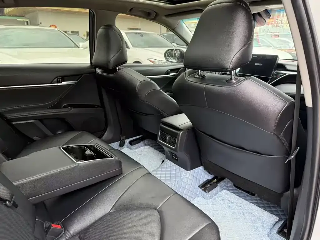 Toyota Camry 2022 из CN, фото 10