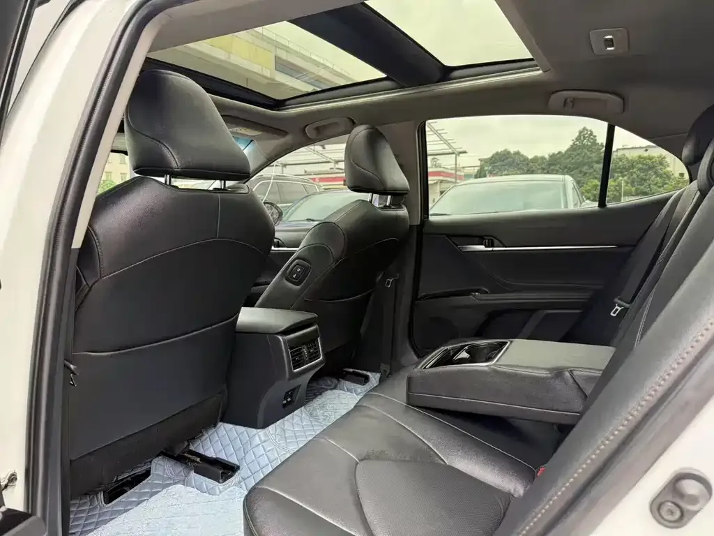 Toyota Camry 2022 из CN, фото 3