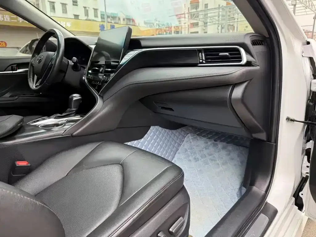 Toyota Camry 2022 из CN, фото 9