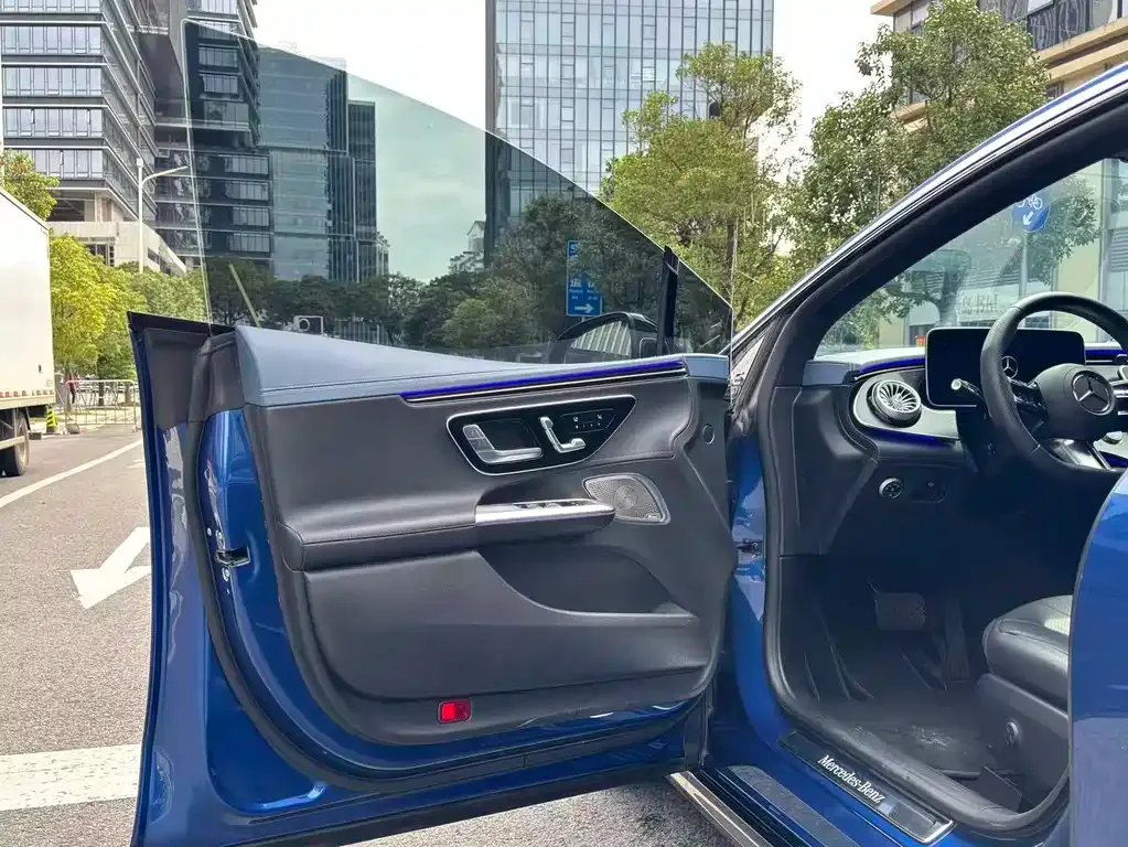 Mercedes-Benz EQE 2023 из CN, фото 10