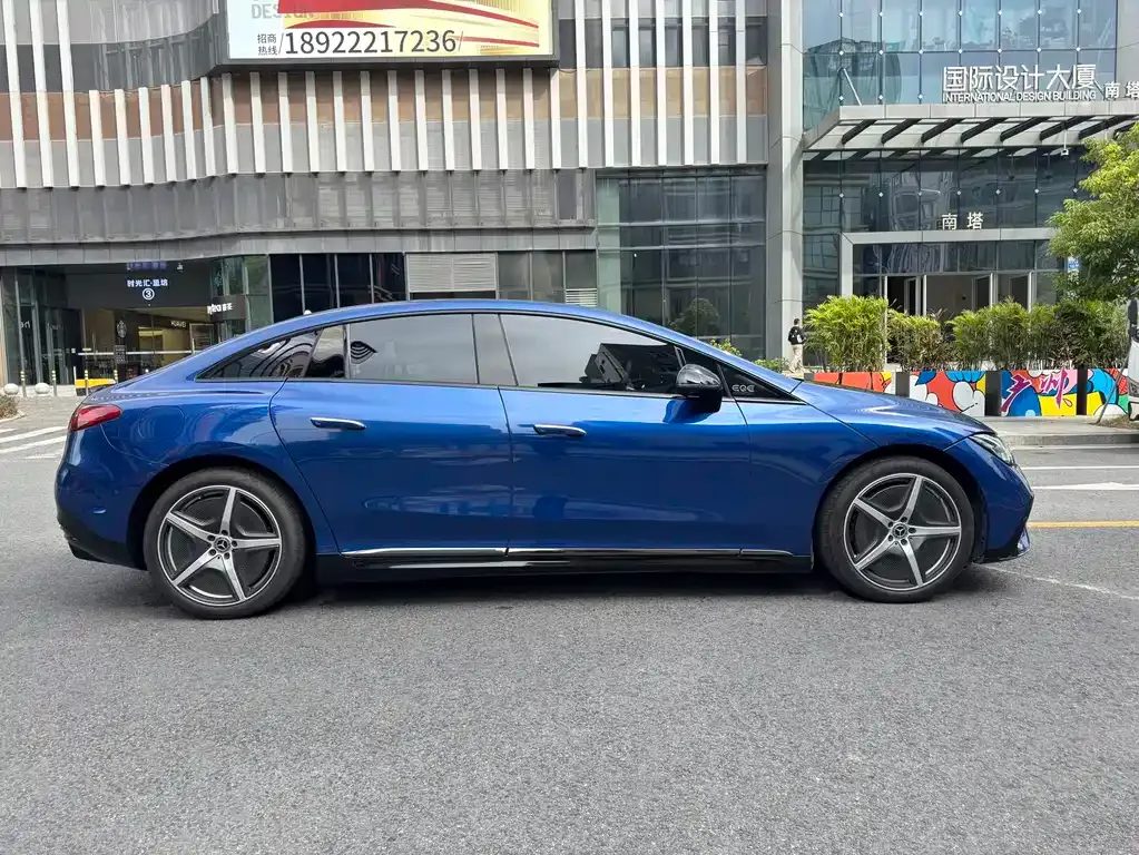 Mercedes-Benz EQE 2023 из CN, фото 8