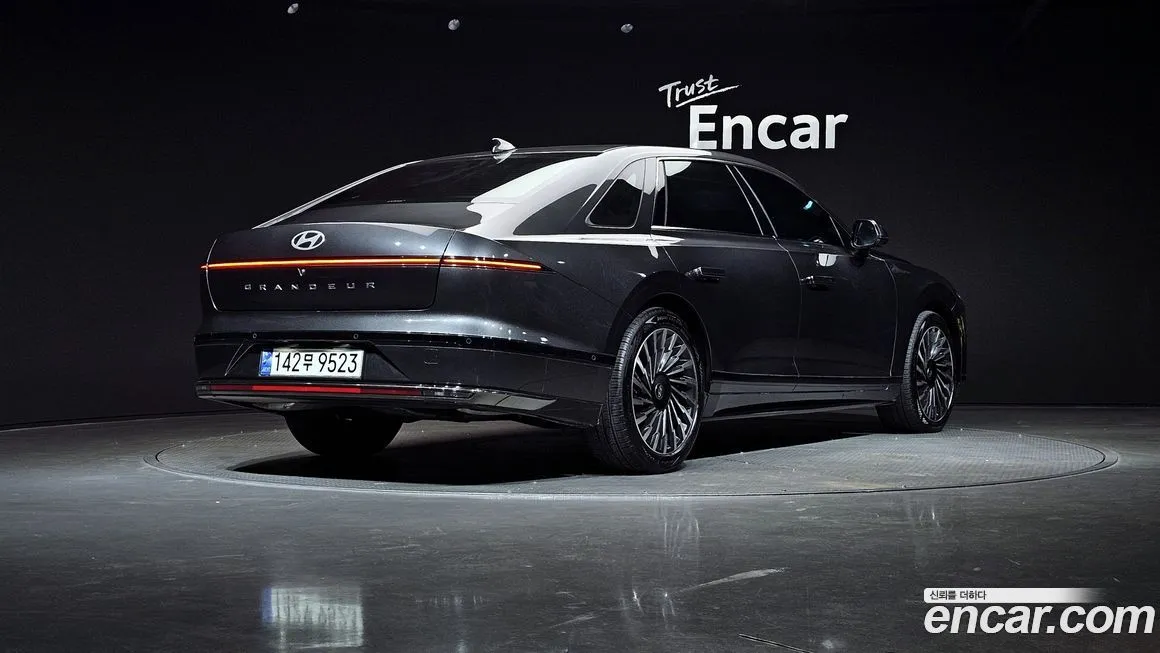 Hyundai Grandeur 2023 из KR, фото 2