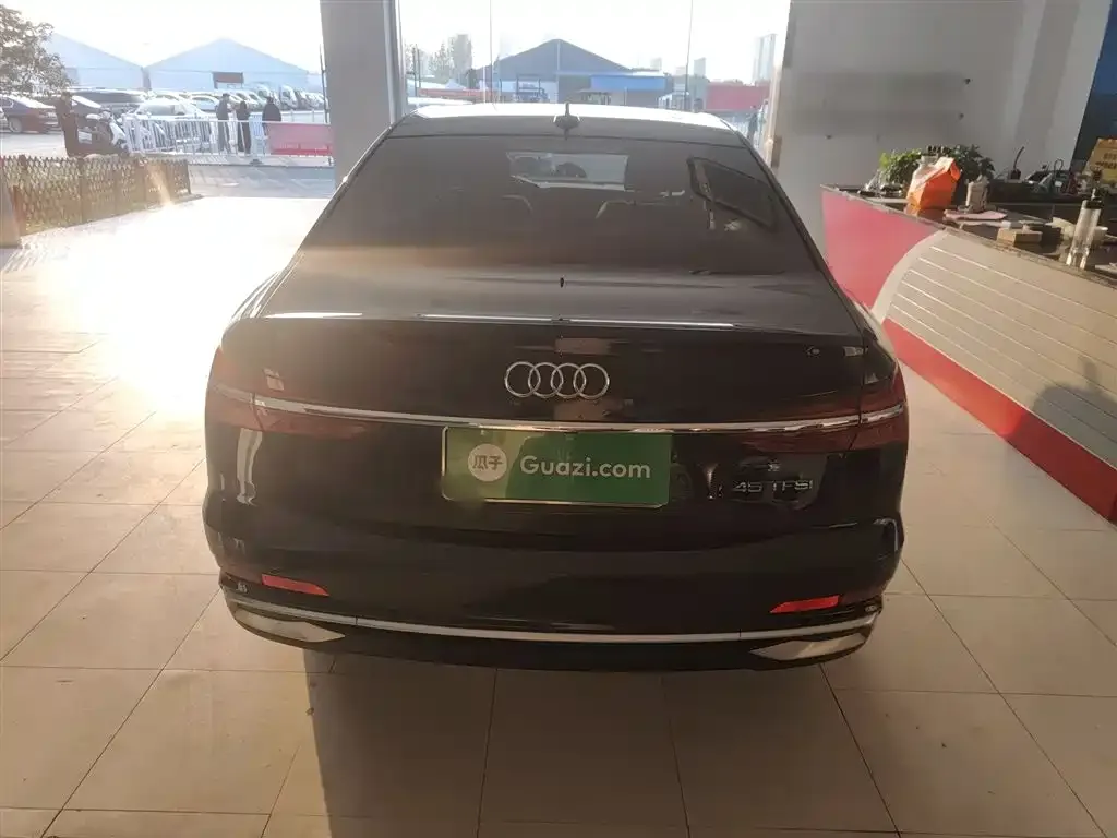 Audi A6L 2024 из CN, фото 6