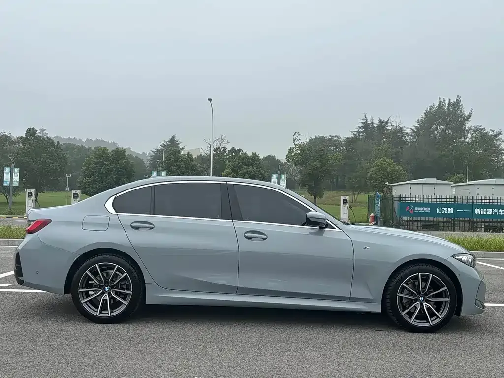 BMW 3 Series 2025 из CN, фото 4
