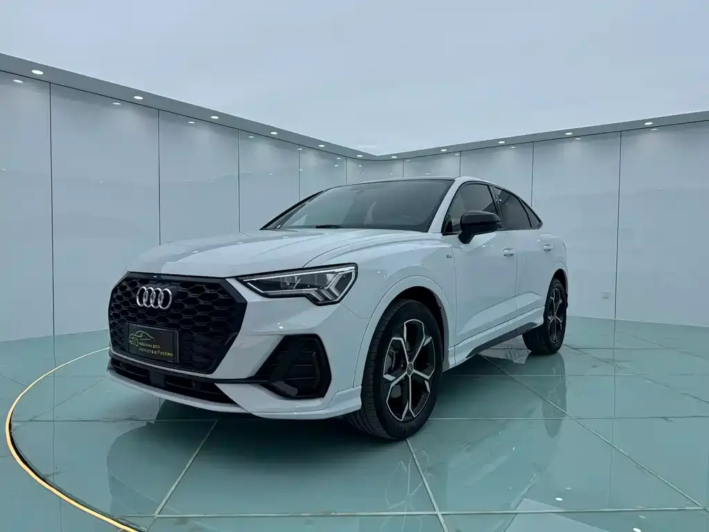 Audi Q3 Sportback 2021 из CN, фото 1