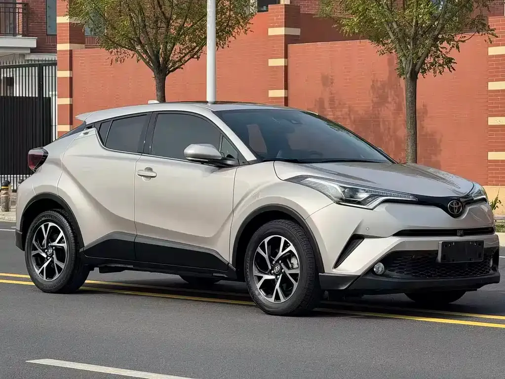 Toyota C-HR 2021 из CN, фото 2