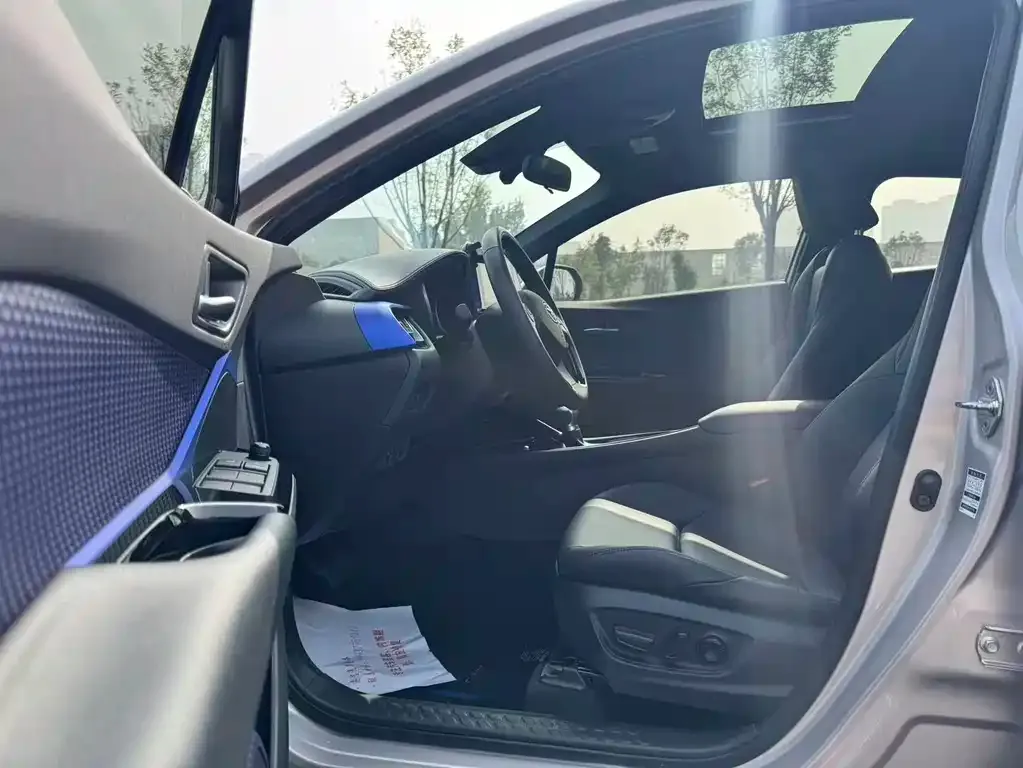 Toyota C-HR 2021 из CN, фото 4