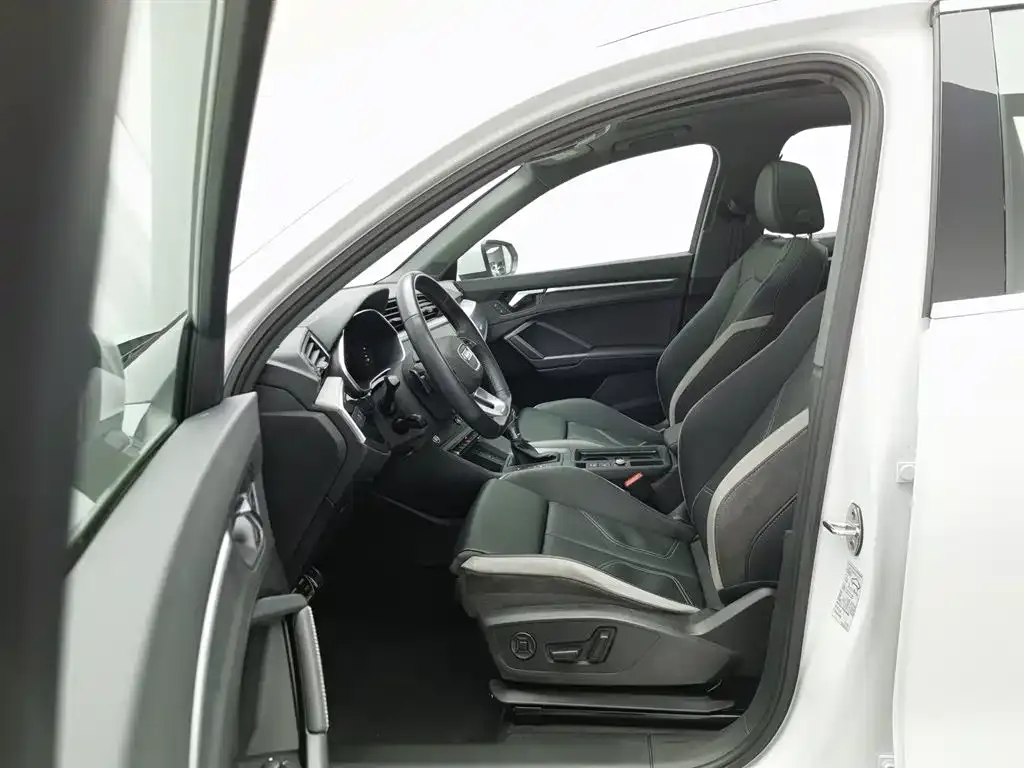 Audi Q3 2024 из CN, фото 10
