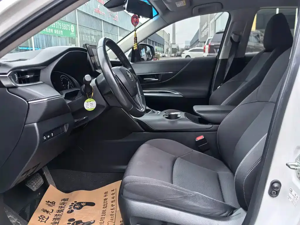 Toyota Harrier 2023 из CN, фото 10