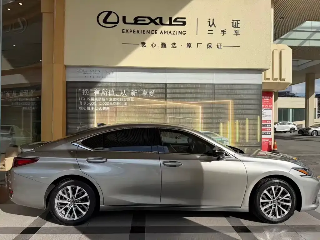Lexus ES 2024 из CN, фото 2