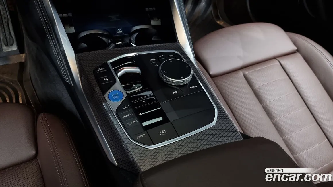 BMW i4 — фото 9
