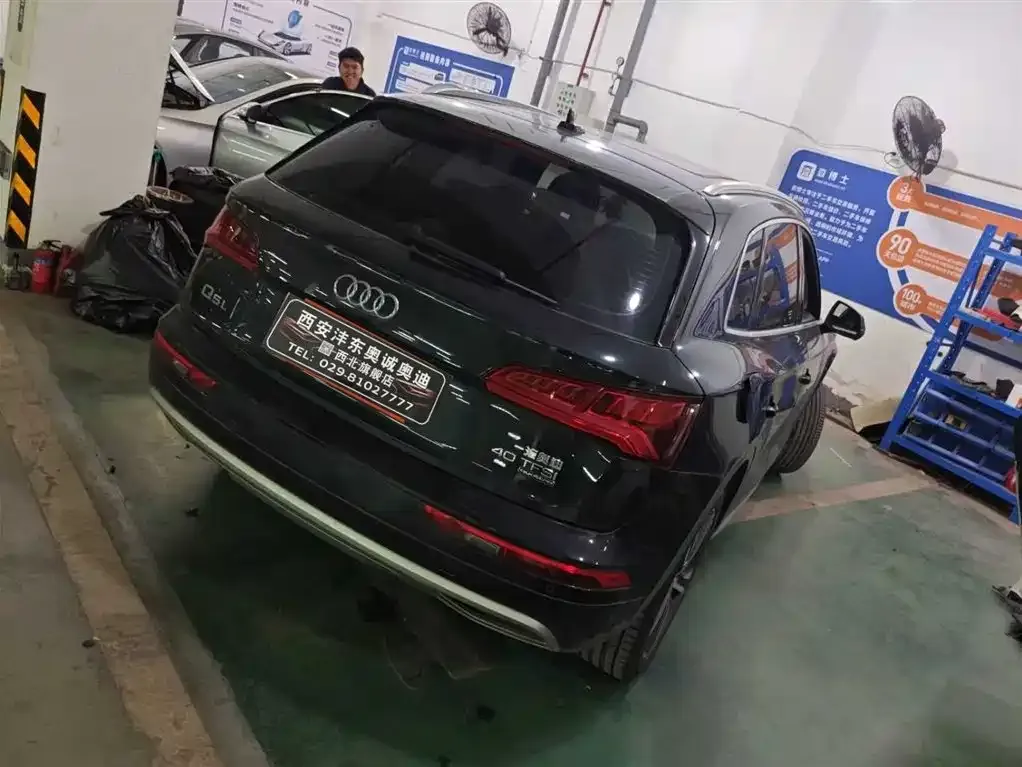 Audi Q5L 2021 из CN, фото 3
