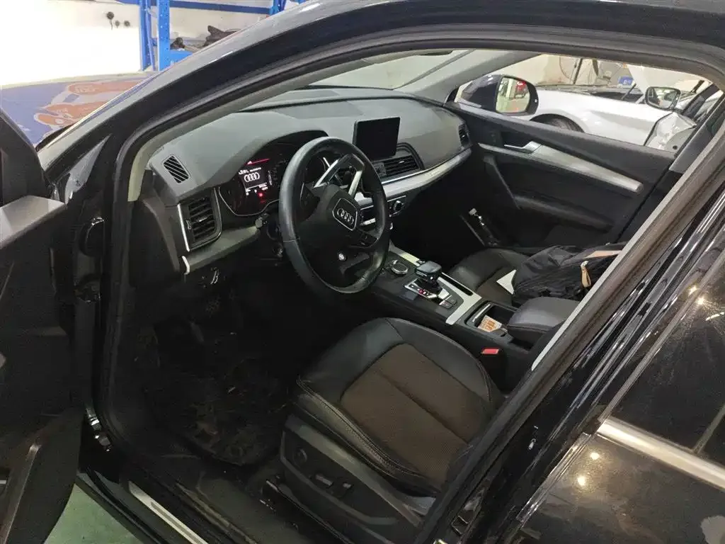 Audi Q5L 2021 из CN, фото 4