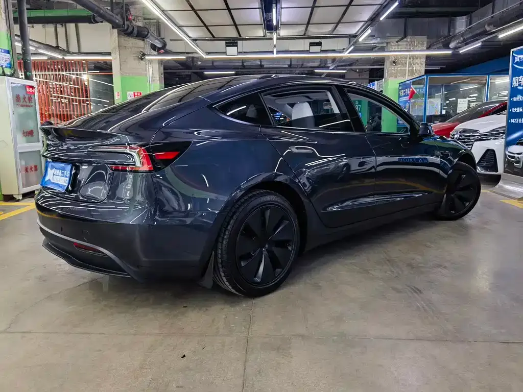 Tesla Model 3 2025 из CN, фото 4
