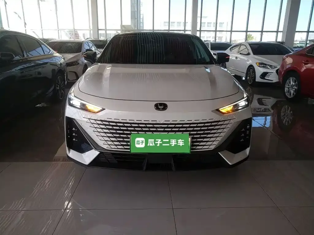 Changan UNI-V iDD 2023 из CN, фото 3