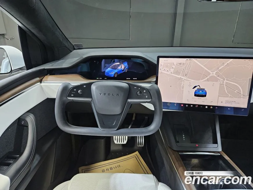 Tesla Model X — фото 9