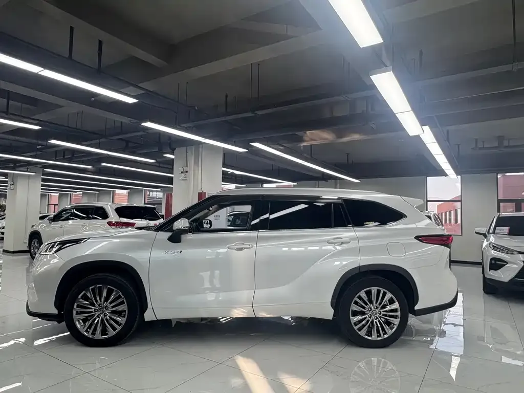 Toyota Highlander 2022 из CN, фото 4
