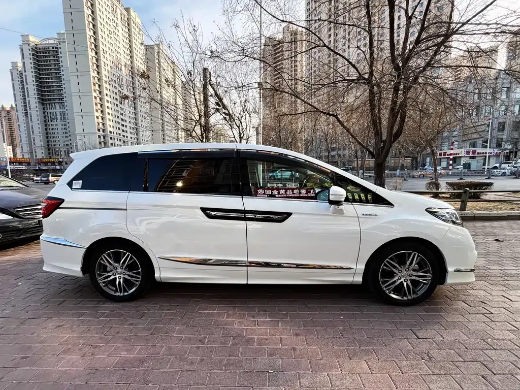 Honda Elysion 2021 из CN, фото 7