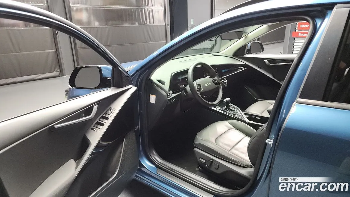 Kia Niro — фото 10