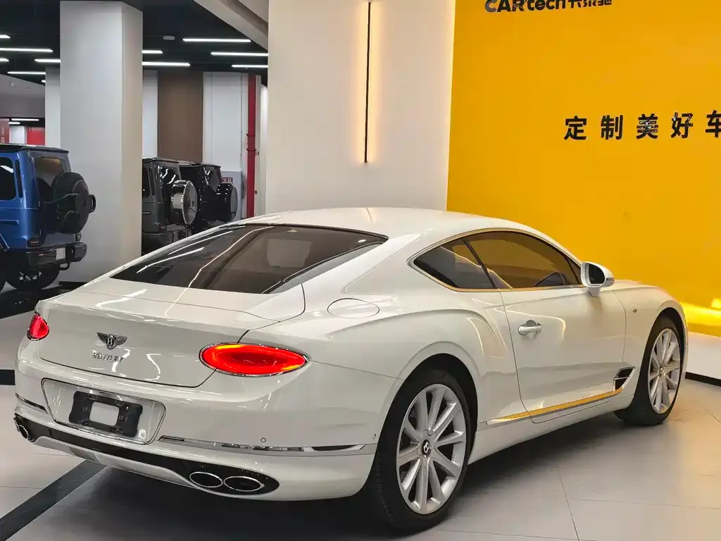 Bentley Continental 2022 из CN, фото 4