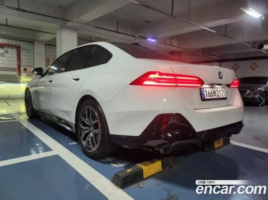 BMW 5-Series 2024 из KR, фото 4