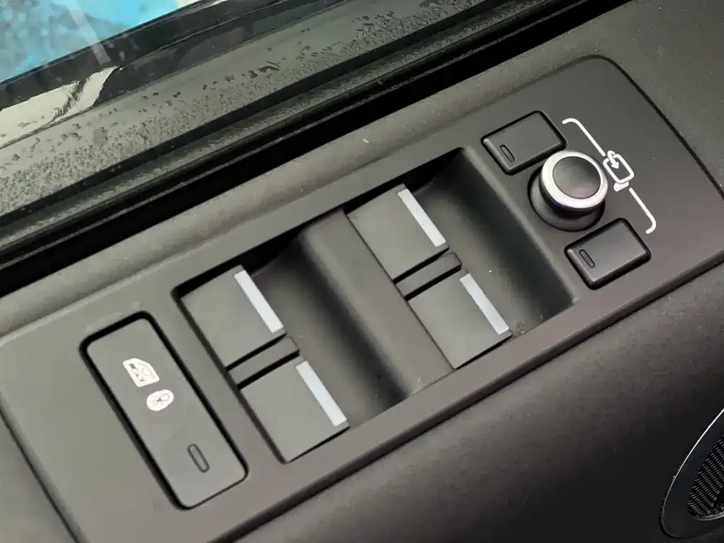 Land Rover Discovery 2021 из CN, фото 9