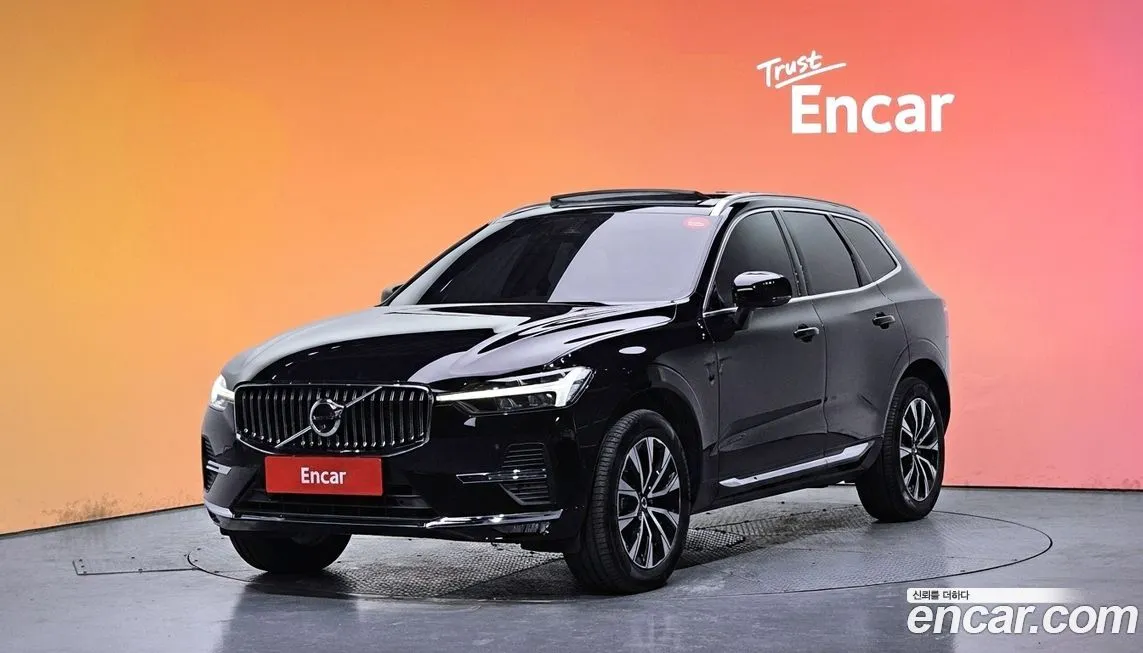 Volvo XC60 — фото 1