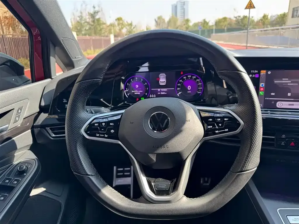 Volkswagen Golf 2022 из CN, фото 6