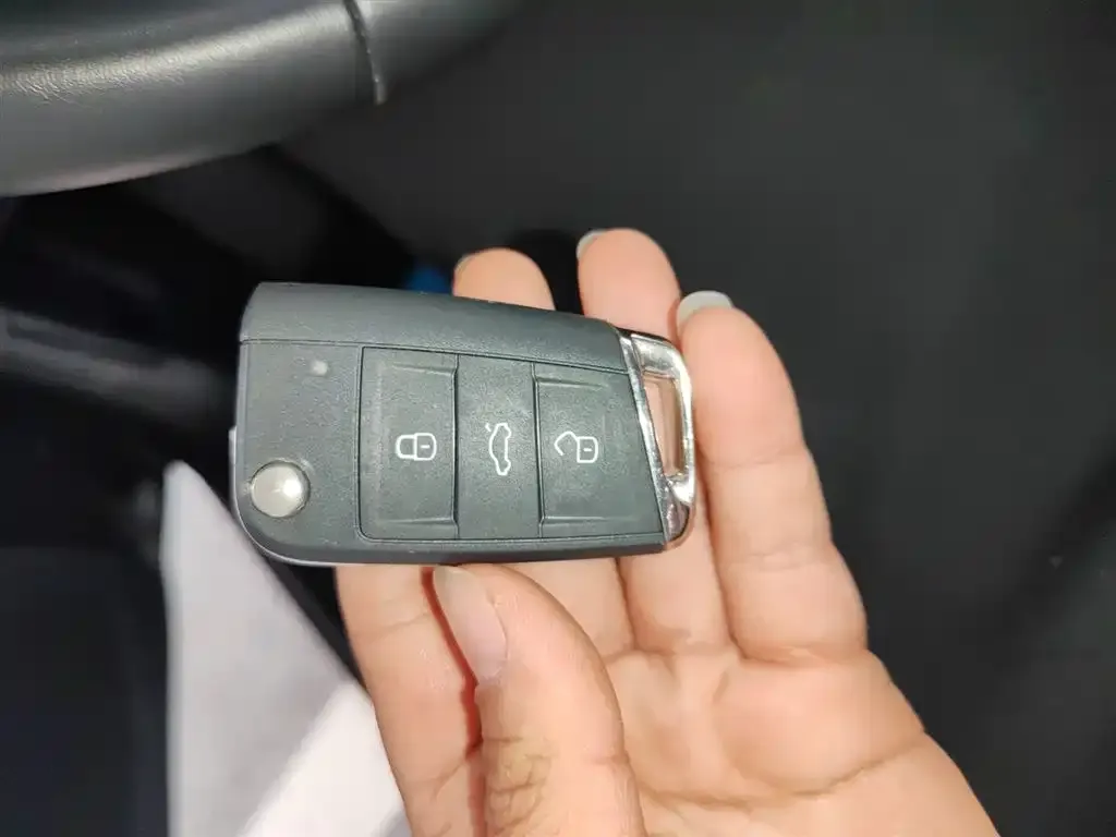 Volkswagen Sagitar 2024 из CN, фото 9