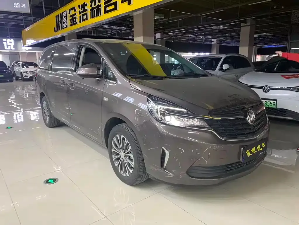 Buick GL8 2022 из CN, фото 2