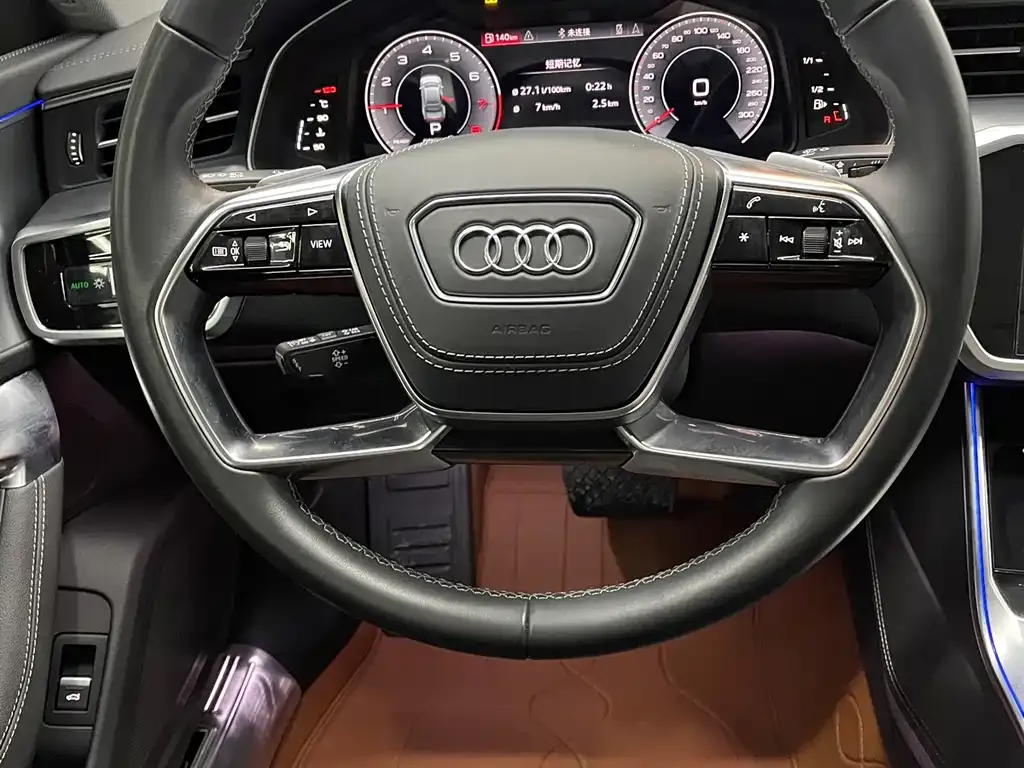 Audi A7L 2024 из CN, фото 6