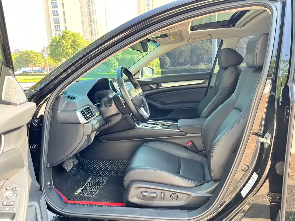 Honda Accord 2022 из CN, фото 10