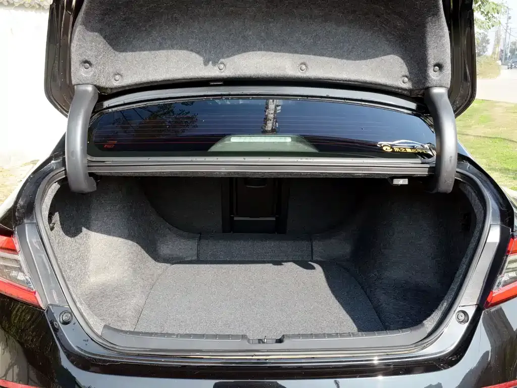 Honda Accord 2022 из CN, фото 7