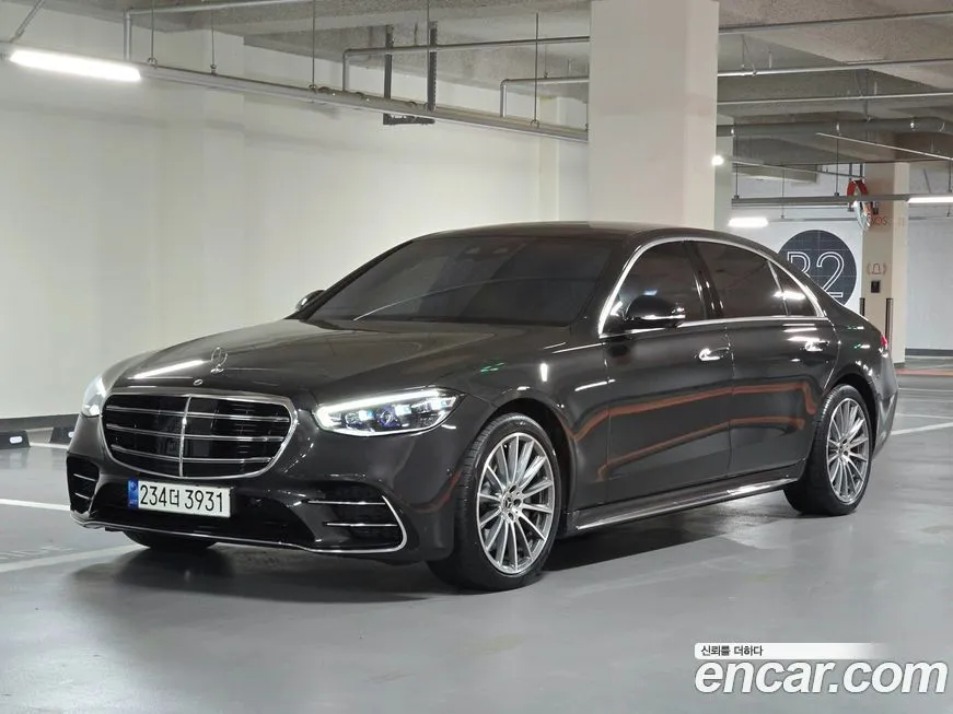 Mercedes-Benz S-Class — фото 1