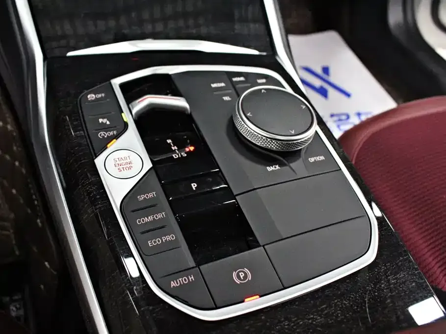 BMW 3 Series 2024 из CN, фото 8