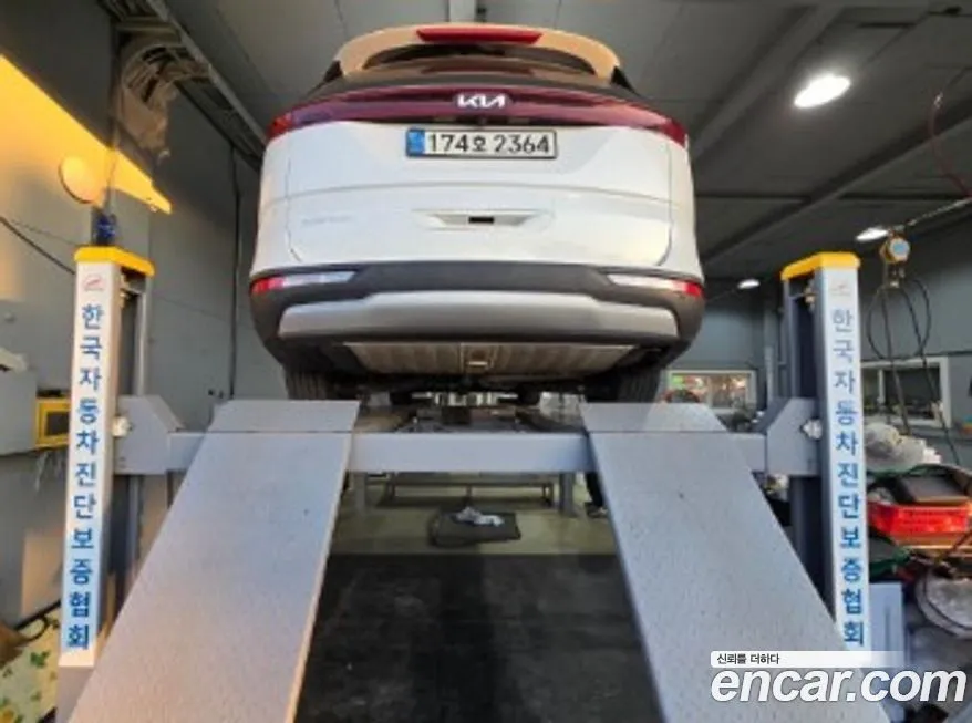 Kia Carnival 2023 из KR, фото 2