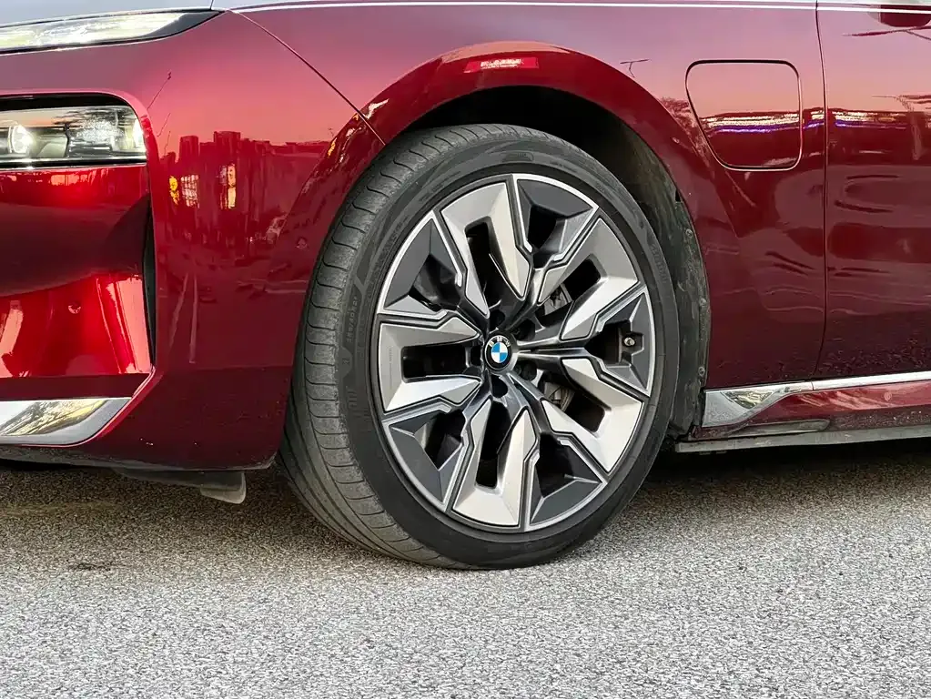 BMW i7 2023 из CN, фото 10