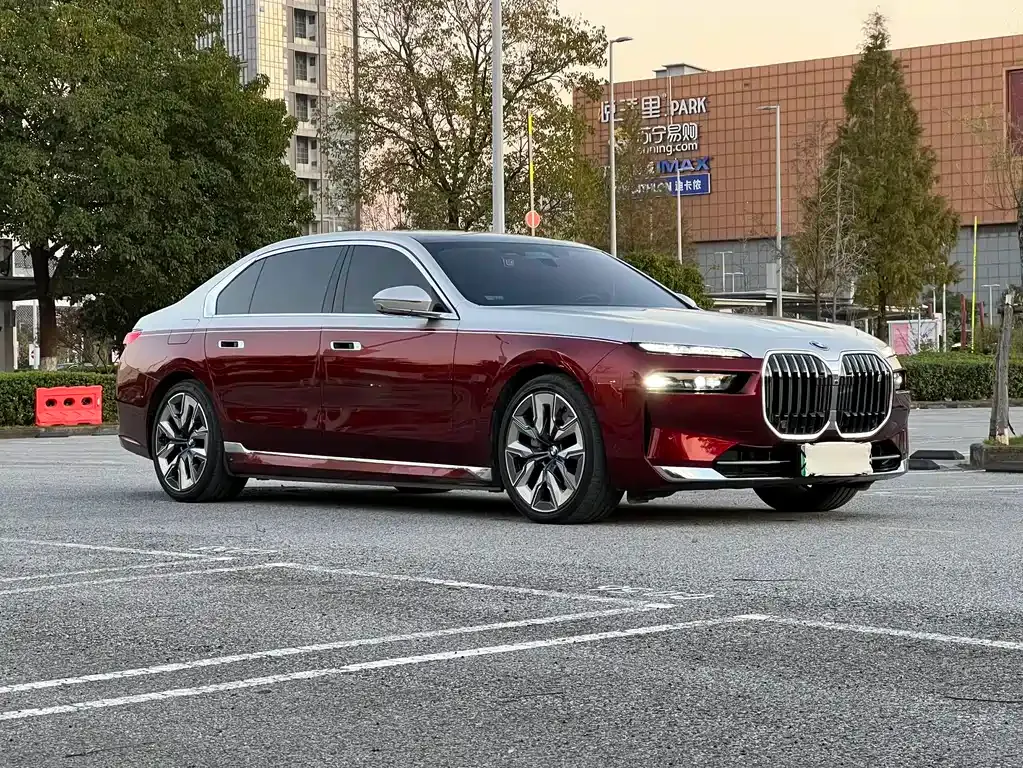 BMW i7 2023 из CN, фото 3