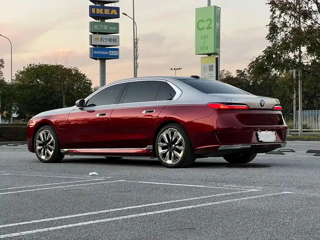 BMW i7 2023 из CN, фото 5