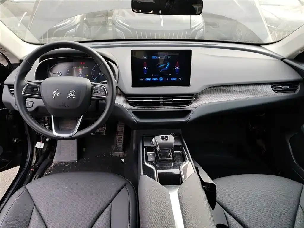 Hongqi E-QM5 2024 из CN, фото 9